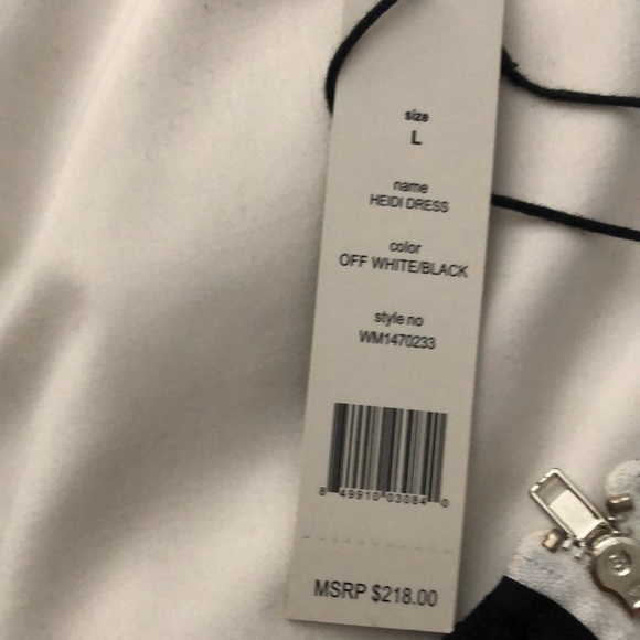 Dress - Picture 3 of 3